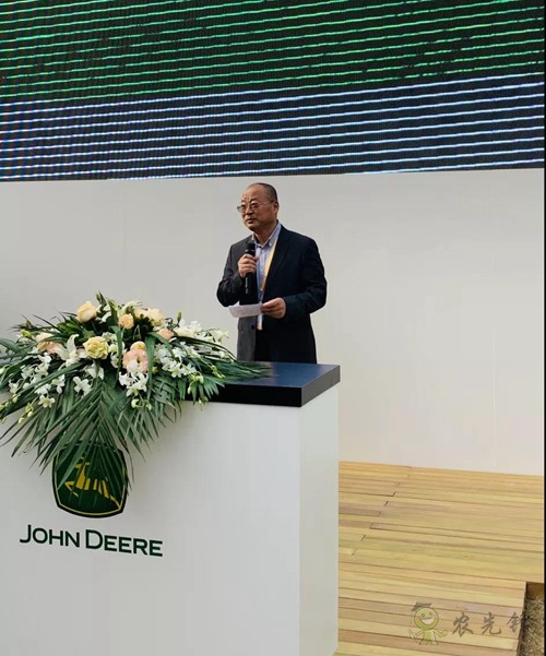 聚焦進博會:約翰迪爾舉辦零件采購協議簽約儀式